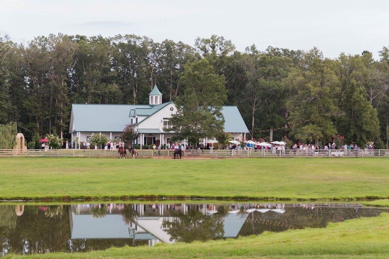 what-makes-a-farm-wedding-venue-so-different-and-special